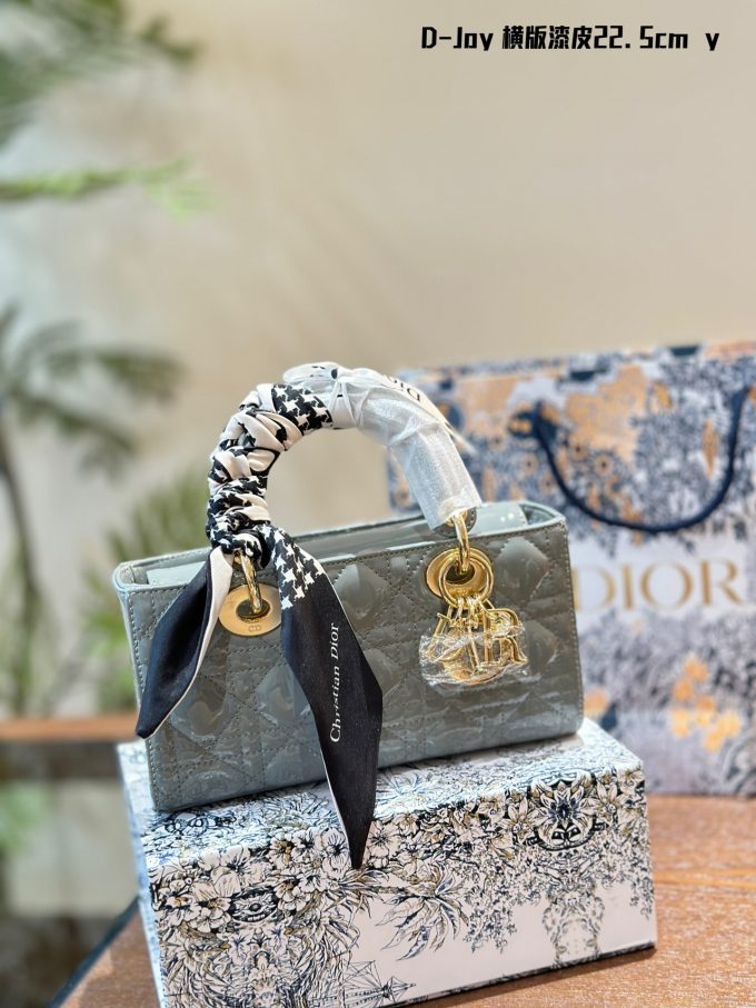 Cruise 2024Mirco lady D~Joy size: 22.5*14 cm - Image 4