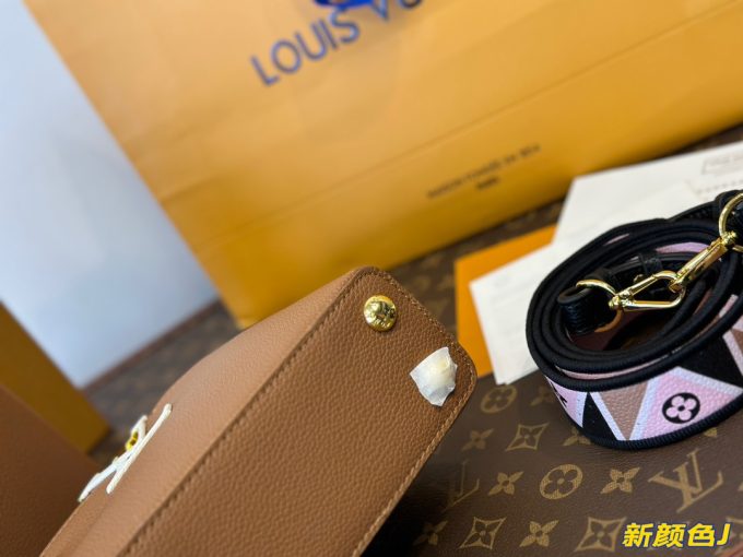 Louis new arrival Capucines monogram bag 02 - Image 2