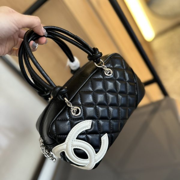 Cc new arrival camera bag size: 22 cm