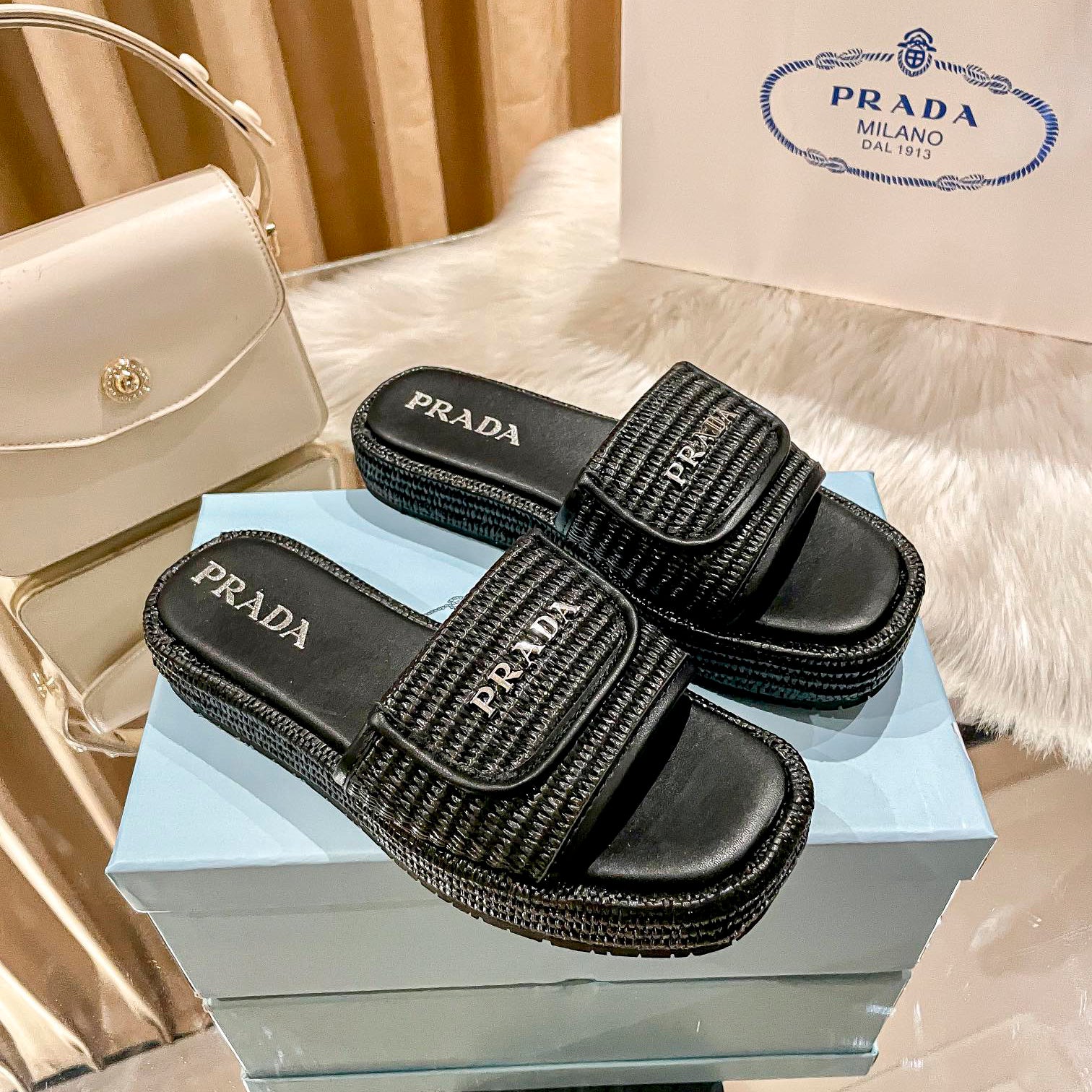 Woven Thick-Soled Slippers - Image 4