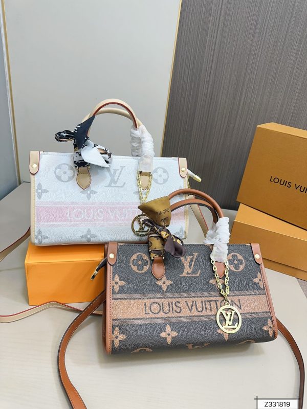 Louis new arrival Onthego tote bag size: 30 * 19 cm