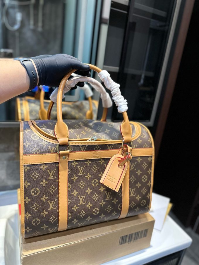 Louis new arrival pet bags size: 39*20*32 cm - Image 12