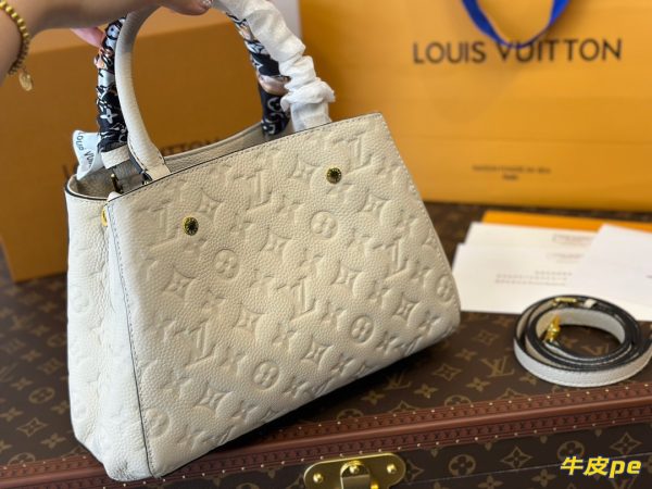 Louis 24s new arrival Montaigne bag size:  30*19cm