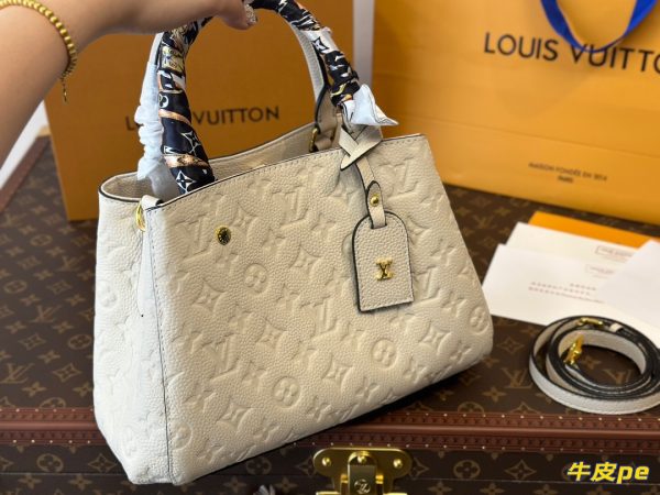 Louis 24s new arrival Montaigne bag size:  30*19cm