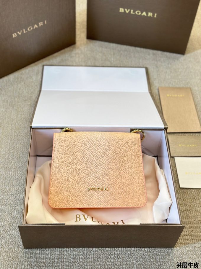 Bvl new arrival Ss24 woc bag size: 20* 16cm - Image 4