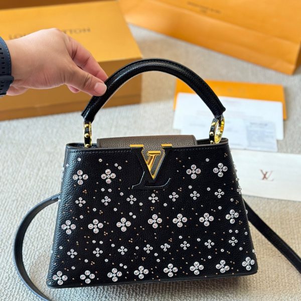 Louis capucines new arrival bag size :27*18cm