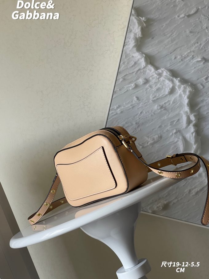 DG new arrival cross body bag size：19*12*5.5cm - Image 9