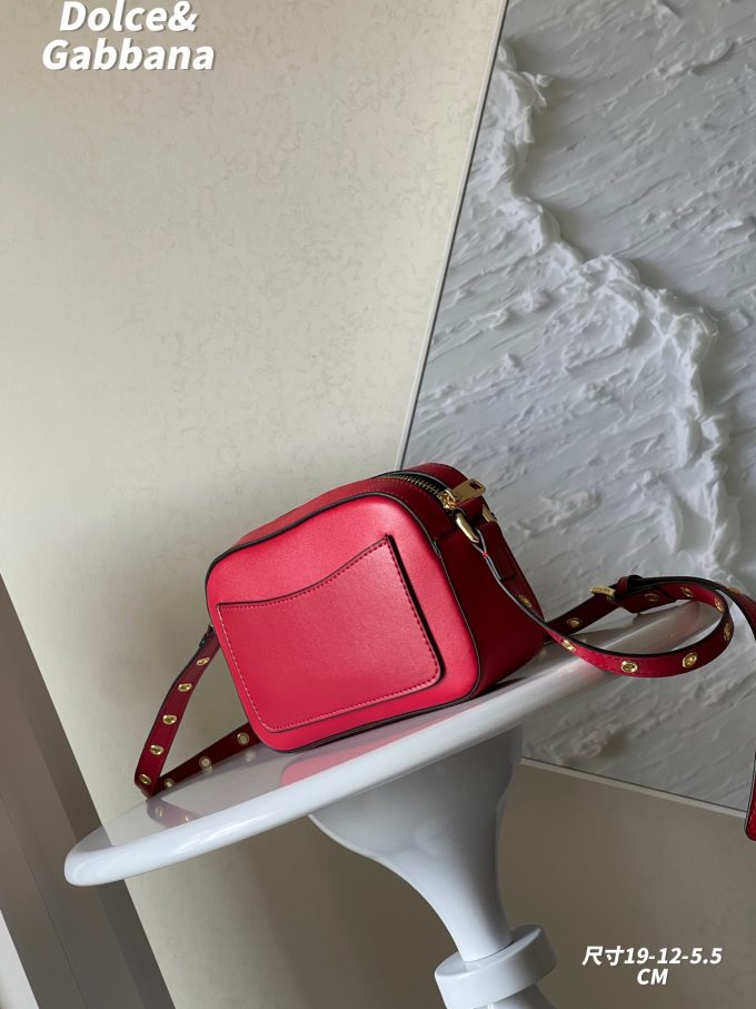 DG new arrival cross body bag size：19*12*5.5cm - Image 13
