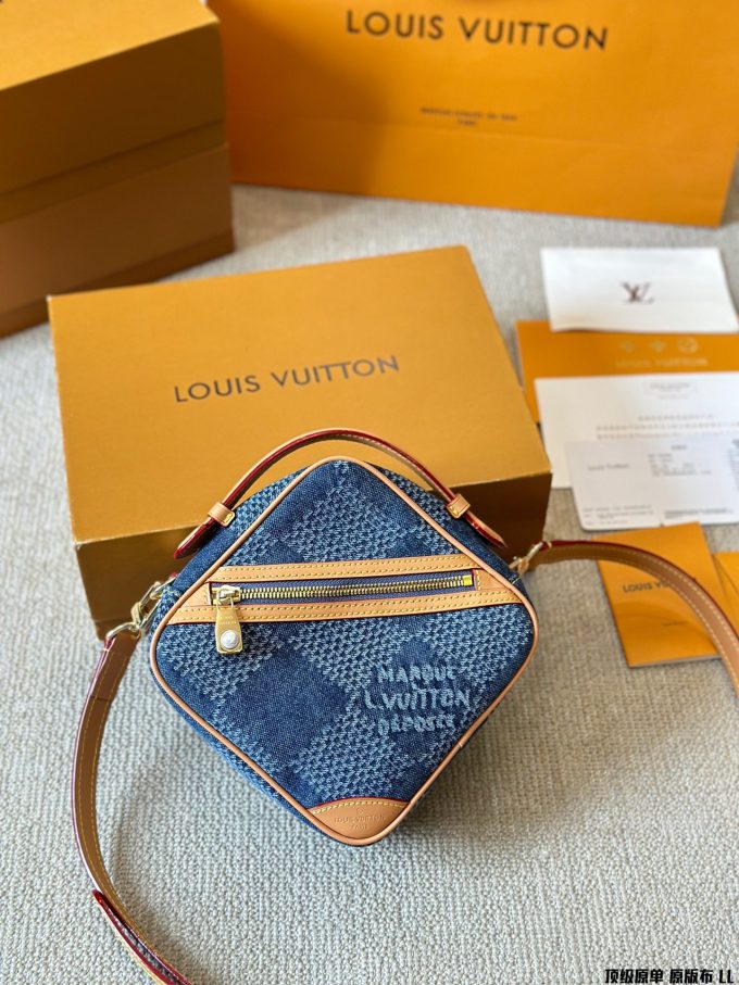 Louis new arrival Steamer/Chess vintage camera bag size : 20 * 15cm - Image 4