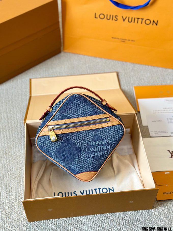 Louis new arrival Steamer/Chess vintage camera bag size : 20 * 15cm - Image 2