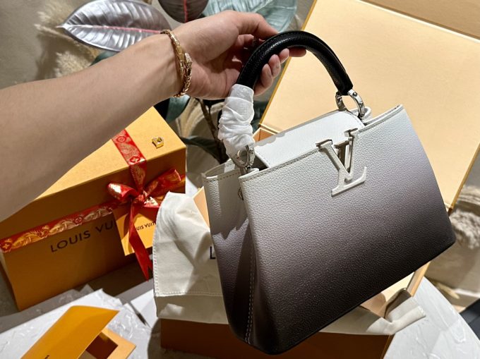 Louis new arrival Capucines bag size: 27cm - Image 2
