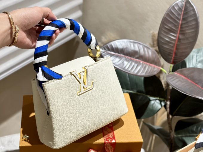 Louis capucines new arrival bag 05 - Image 6