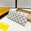 Louis new arrival wallet size: 19x10 cm
