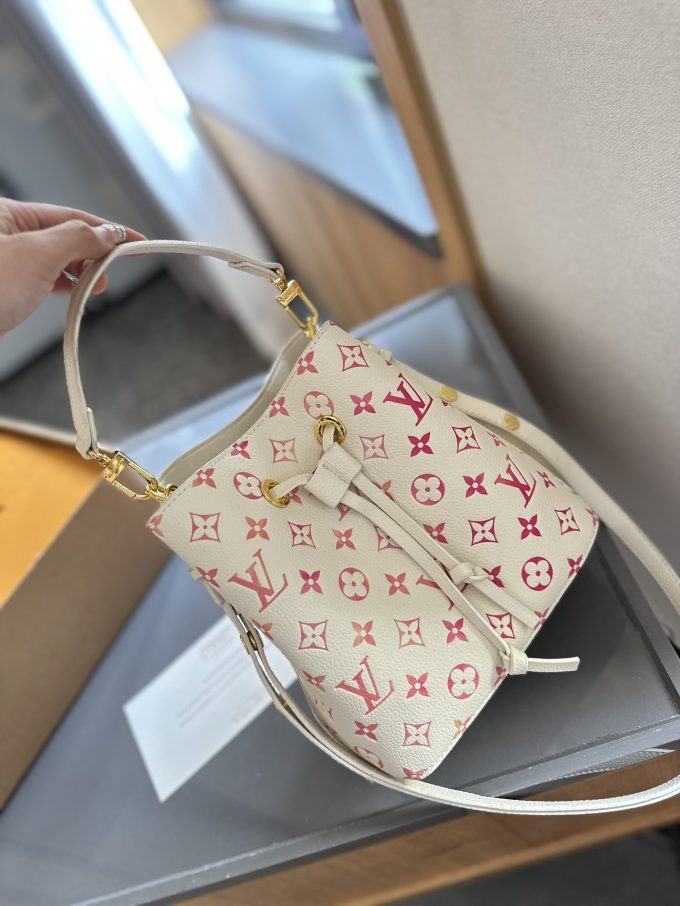 Louis new arrival NEONOE M44022 bag size: 20 cm - Image 5