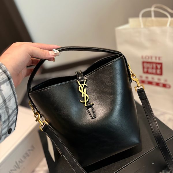 Y Le 37 Bucket small bag size: 16*19 cm