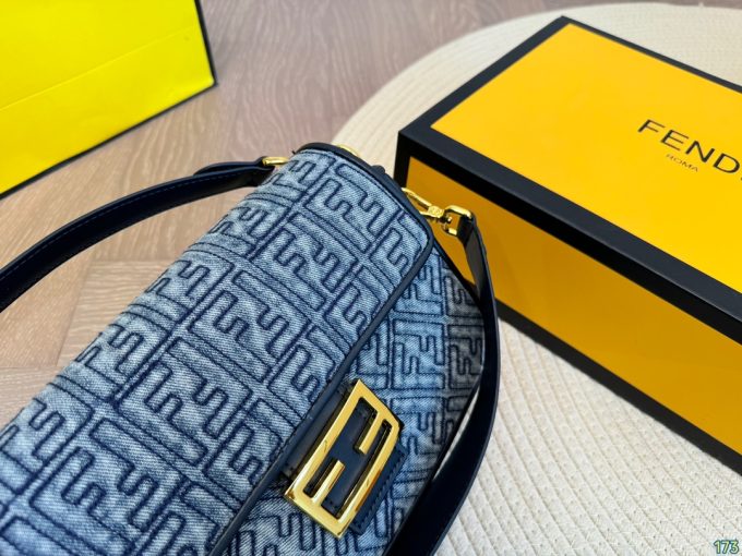 Fen new arrival bag size: 25 * 14 cm - Image 9