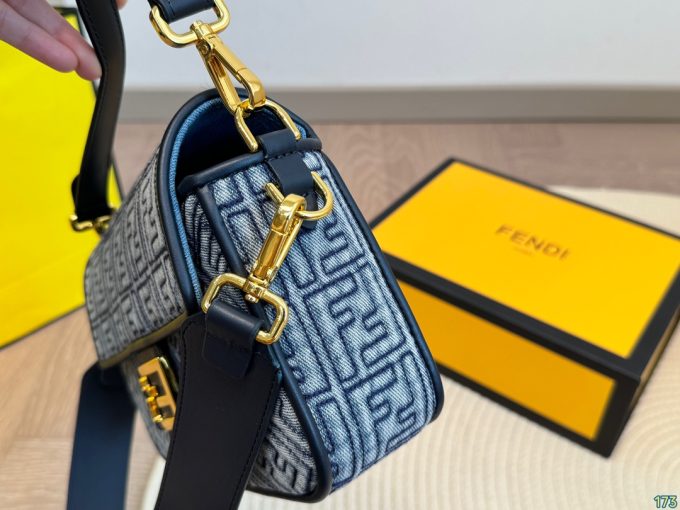 Fen new arrival bag size: 25 * 14 cm - Image 4