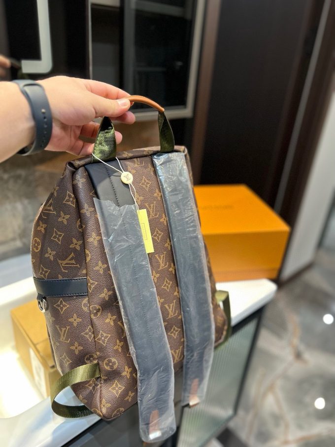 Louis new arrival backpack bag size: 28*37 cm - Image 4