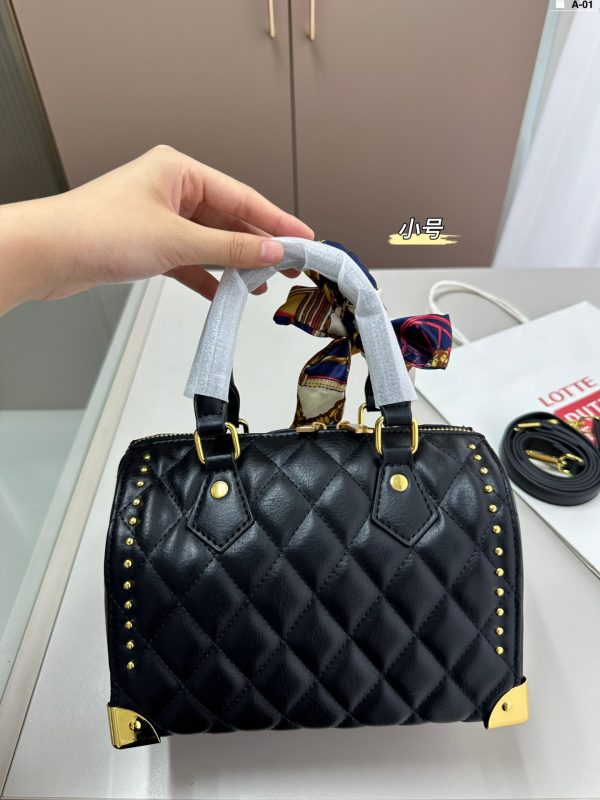 Y new arrival boston bag size: 20??13 cm