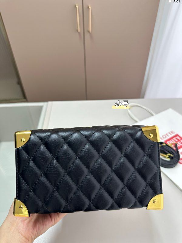 Y new arrival boston bag size: 20??13 cm
