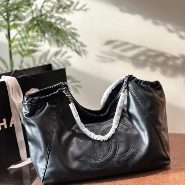 CC new arrival tote bag size: 43*30cm