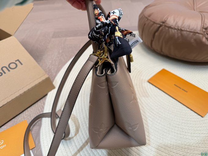 Louis new arrival Montaigne bag size: 28 * 20 cm - Image 4