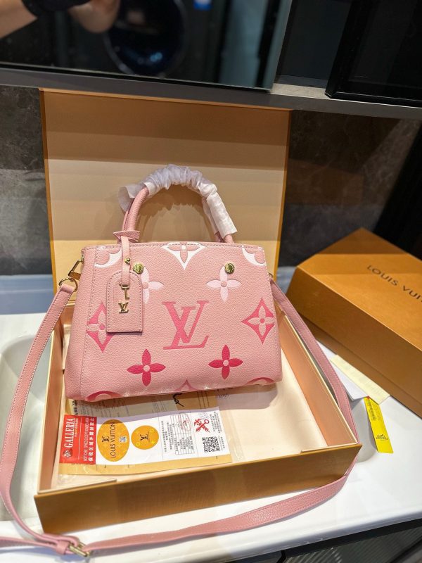 Louis 2024 new arrival Montaigne bag size: 28 * 20 cm