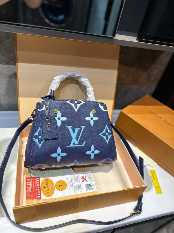 Louis 2024 new arrival Montaigne bag size: 28 * 20 cm