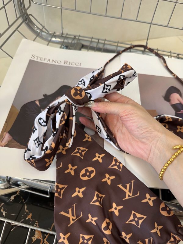 lv bikini set 001