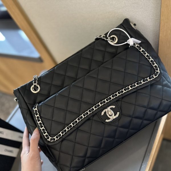 CC new arrival vintage bag size: 35 cm