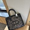 D new arrival tote bag size: 33 * 28 cm