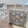 D new arrival tote bag size: 32 * 28 cm