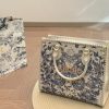 D new arrival tote bag size: 32 * 28 cm