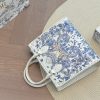 D new arrival tote bag size: 32 * 28 cm