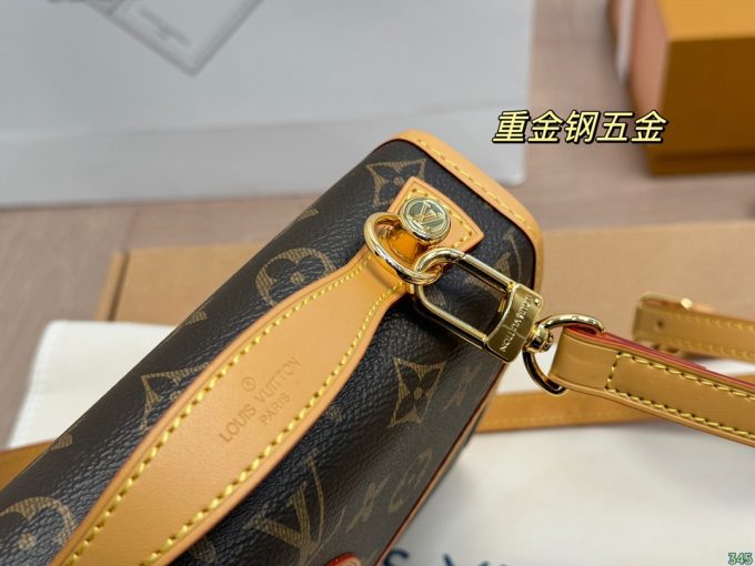 Louis new arrival ivy bag size: 23 * 16 cm - Image 4