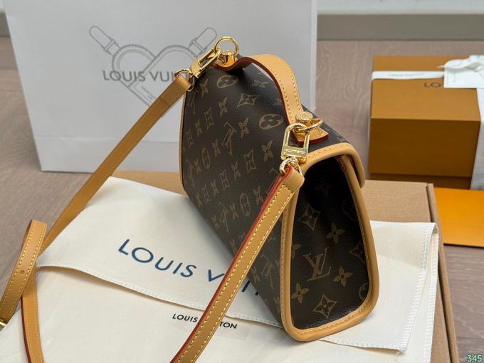 Louis new arrival ivy bag size: 23 * 16 cm - Image 7