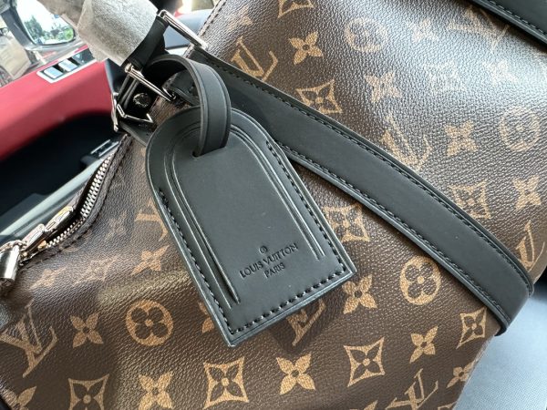 Louis new arrival keepall Bandoulière bag size: 45x20x27cm