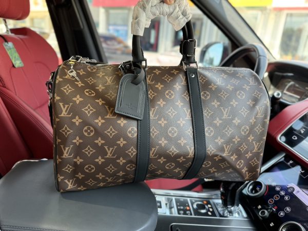 Louis new arrival keepall Bandoulière bag size: 45x20x27cm