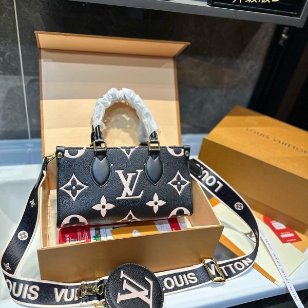 Louis new arrival Onthego East West bag size: 25.14cm