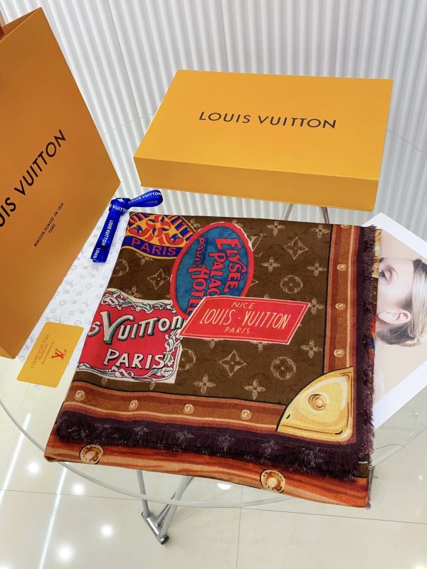 Louis new arrival scarf size: 140*140 cm 036