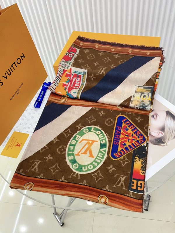 Louis new arrival scarf size: 140*140 cm 036