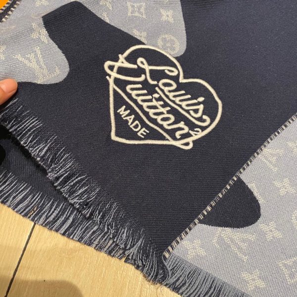 Louis new arrival scarf size: 200*43 cm 033