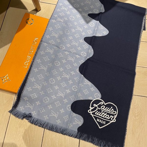 Louis new arrival scarf size: 200*43 cm 033
