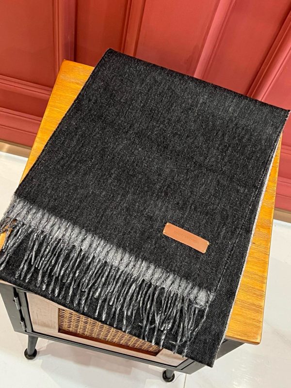 Louis new arrival scarf size: 180*35 cm 039