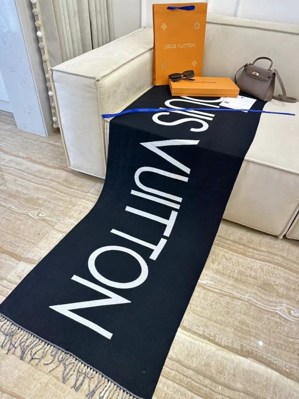 Louis new arrival scarf size: 180*65 cm 027