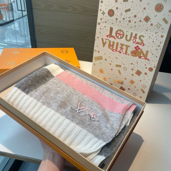 Louis new arrival scarf size: 180*32 cm 015