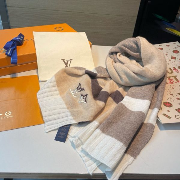 Louis new arrival scarf size: 180*32 cm 015