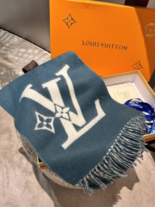Louis new arrival scarf size: 192*30 cm 003