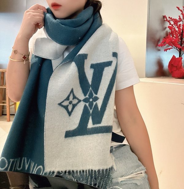 Louis new arrival scarf size: 192*30 cm 003