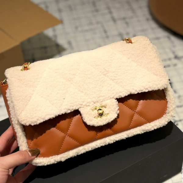 Cc 24K new arrival winter cf bag size: 26*16 cm